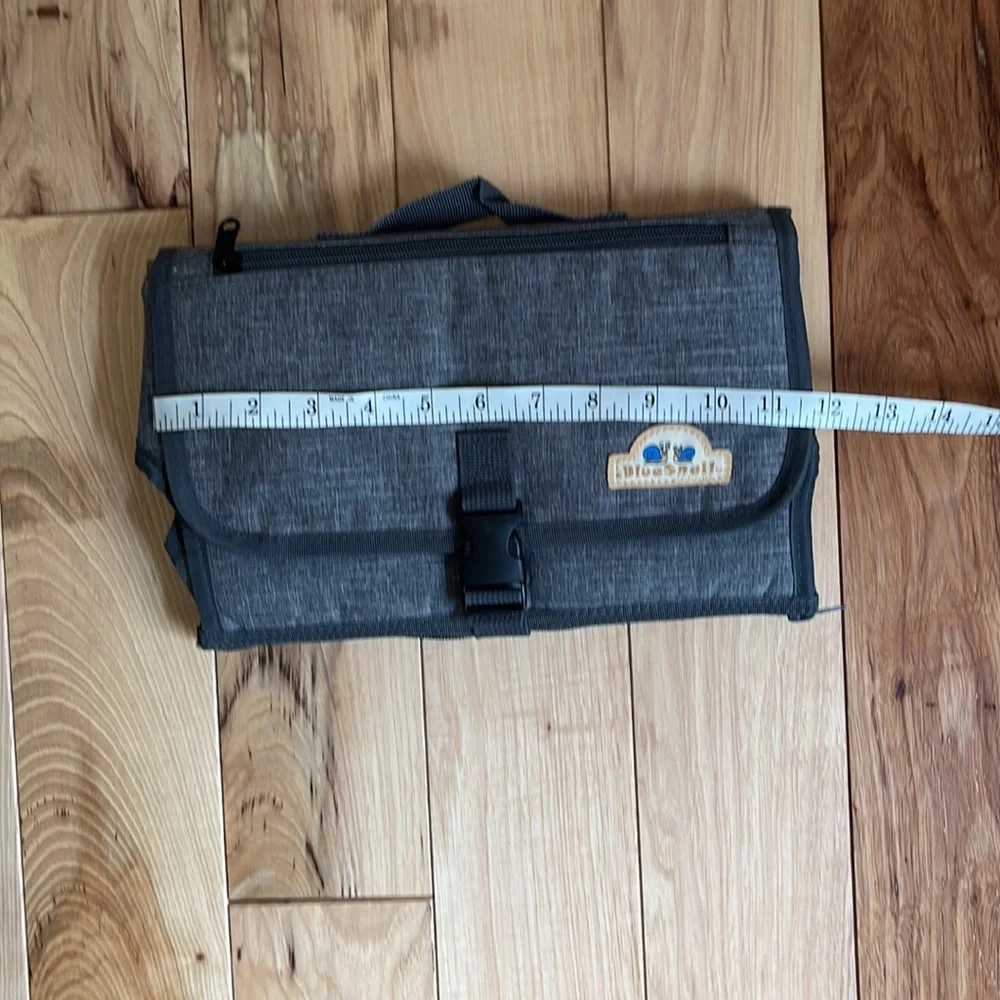 Blue Snail Portable Baby changing pad - Picture 12 of 15